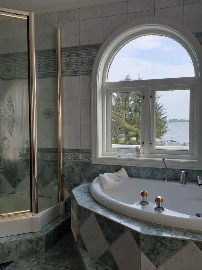 Beach Front Villa In Tonsberg Norway Only July 20-25 Exterior photo