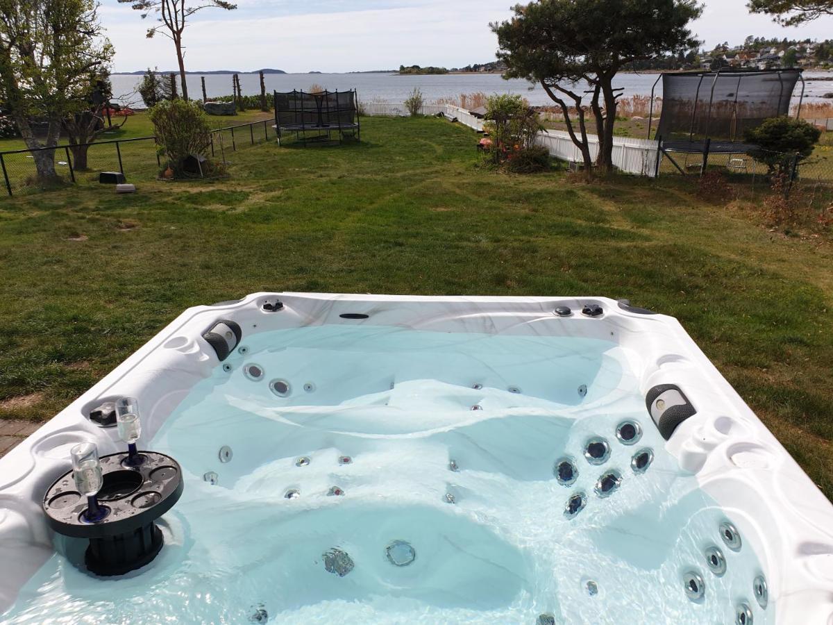 Beach Front Villa In Tonsberg Norway Only July 20-25 Exterior photo
