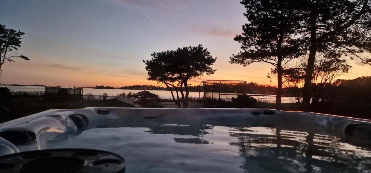 Beach Front Villa In Tonsberg Norway Only July 20-25 Exterior photo